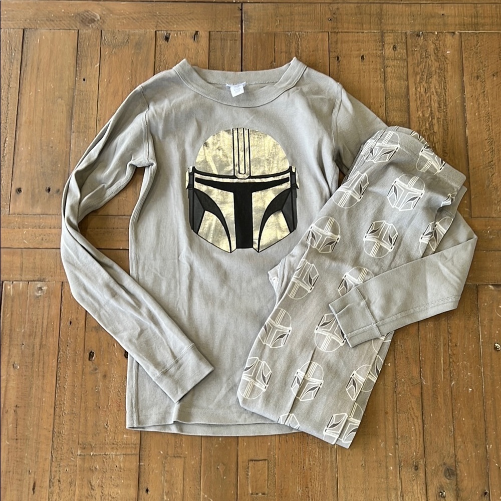 Hanna andersson Star Wars metallic helmet long John pajamas nwot